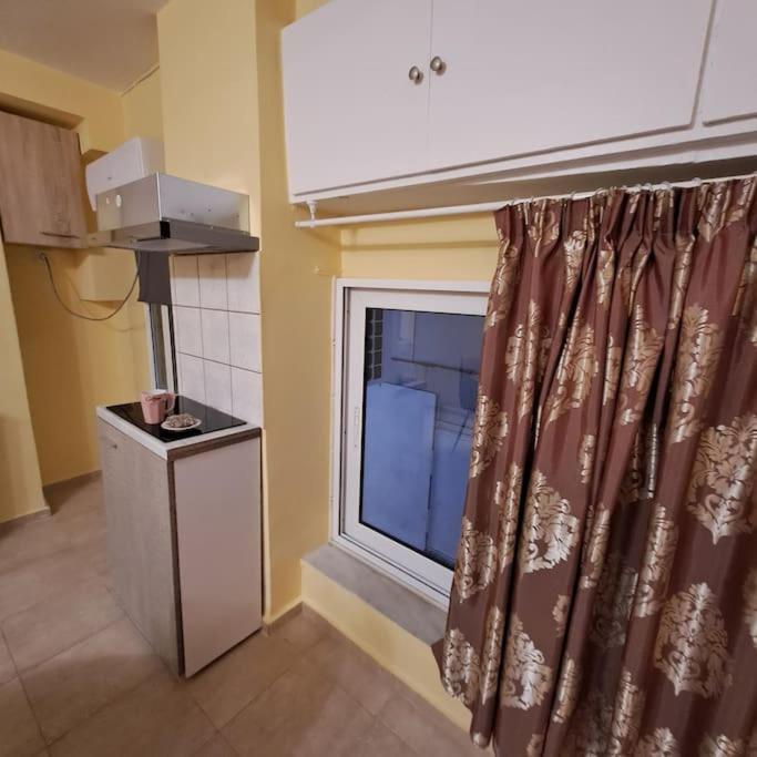 Zenia Home 1 Στην Καρδιά Της Πάτρας Esterno foto